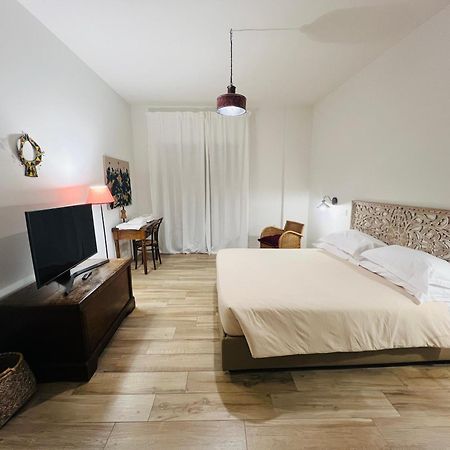 Bellhome 1 - Elegante Appartamento Nel Centro Di Bari Extérieur photo