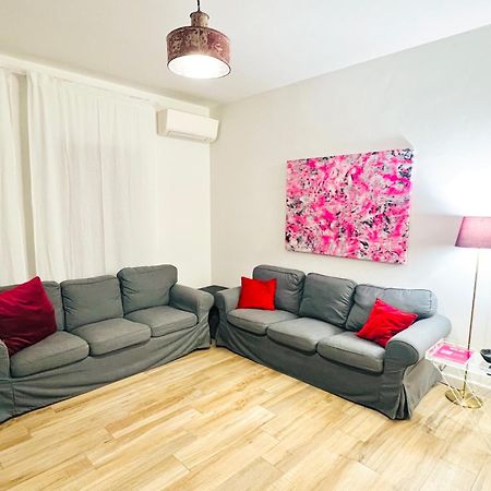Bellhome 1 - Elegante Appartamento Nel Centro Di Bari Extérieur photo
