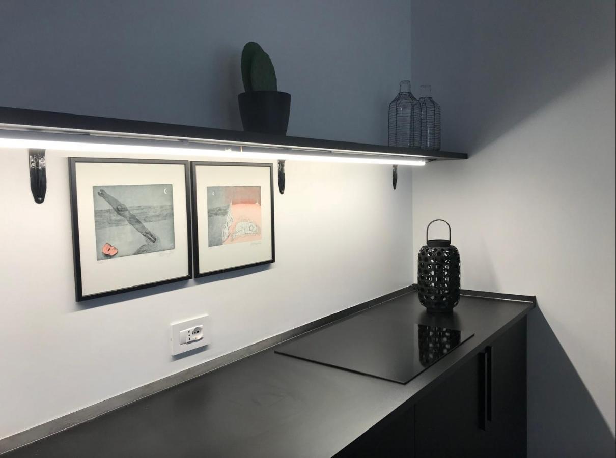 Bellhome 1 - Elegante Appartamento Nel Centro Di Bari Extérieur photo