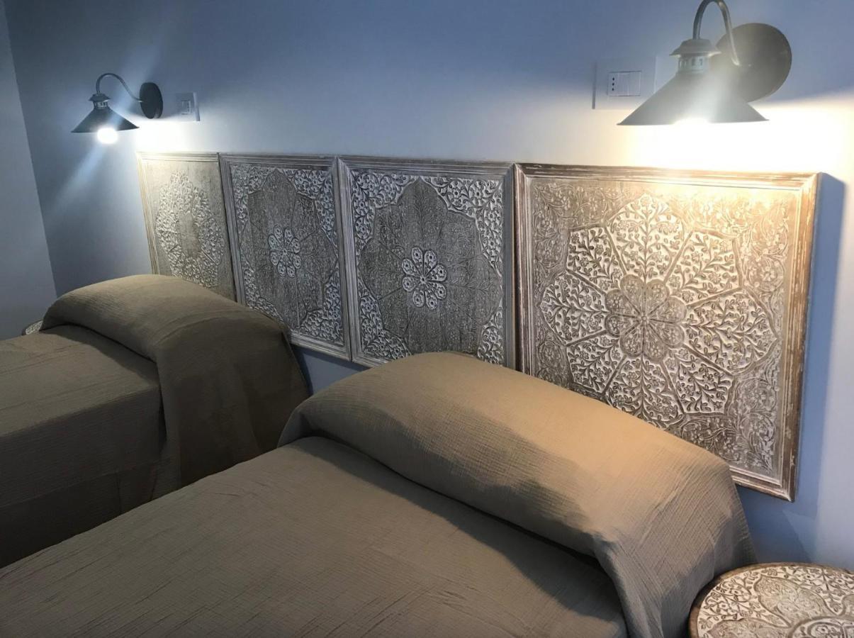 Bellhome 1 - Elegante Appartamento Nel Centro Di Bari Extérieur photo